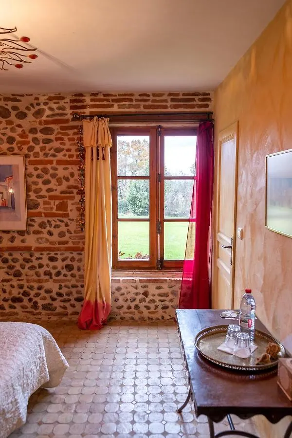 Chambre D'Hotes Belair Eaunes 3*,  France