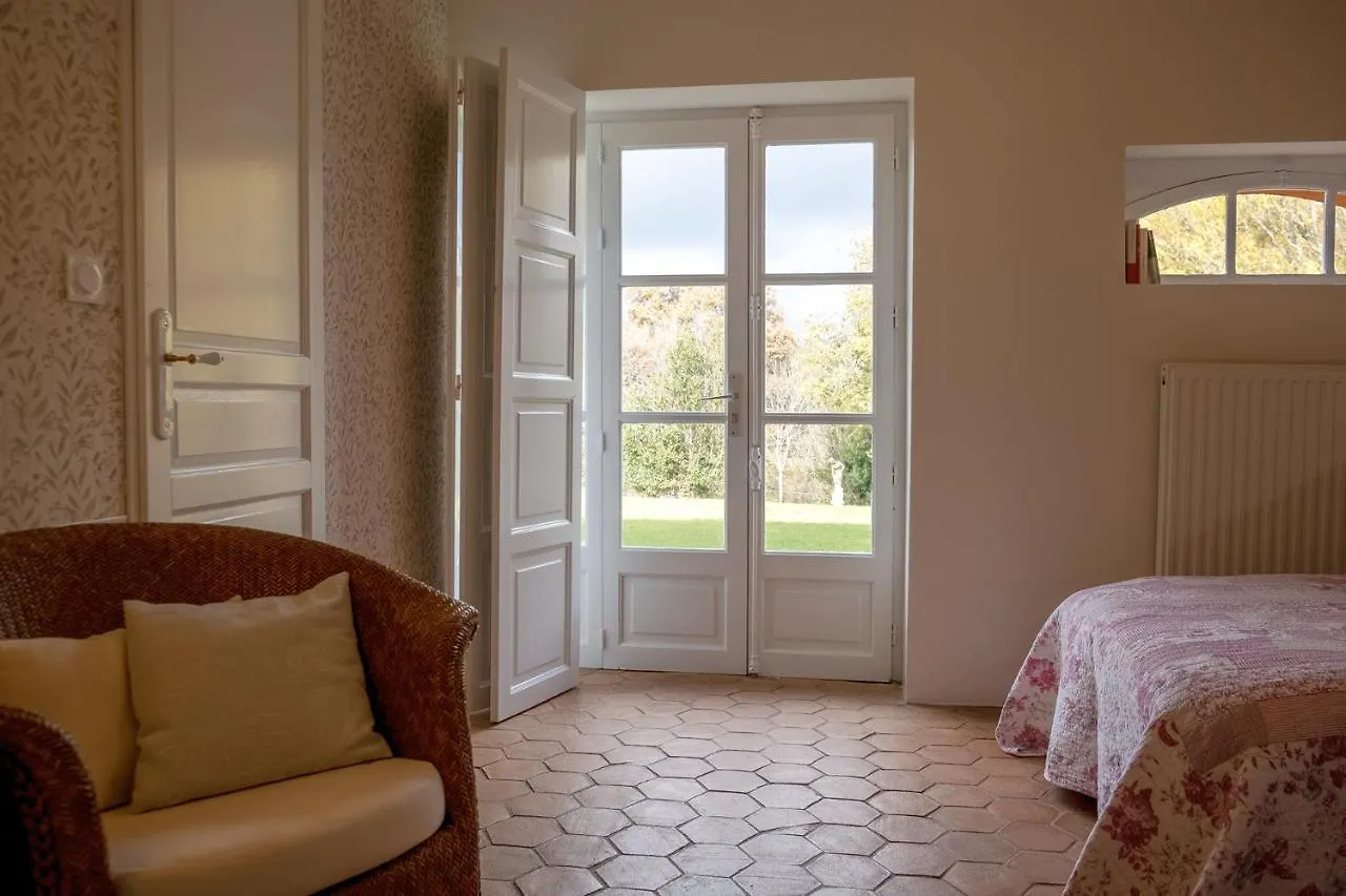 Chambre D'Hotes Belair Eaunes Bed & Breakfast