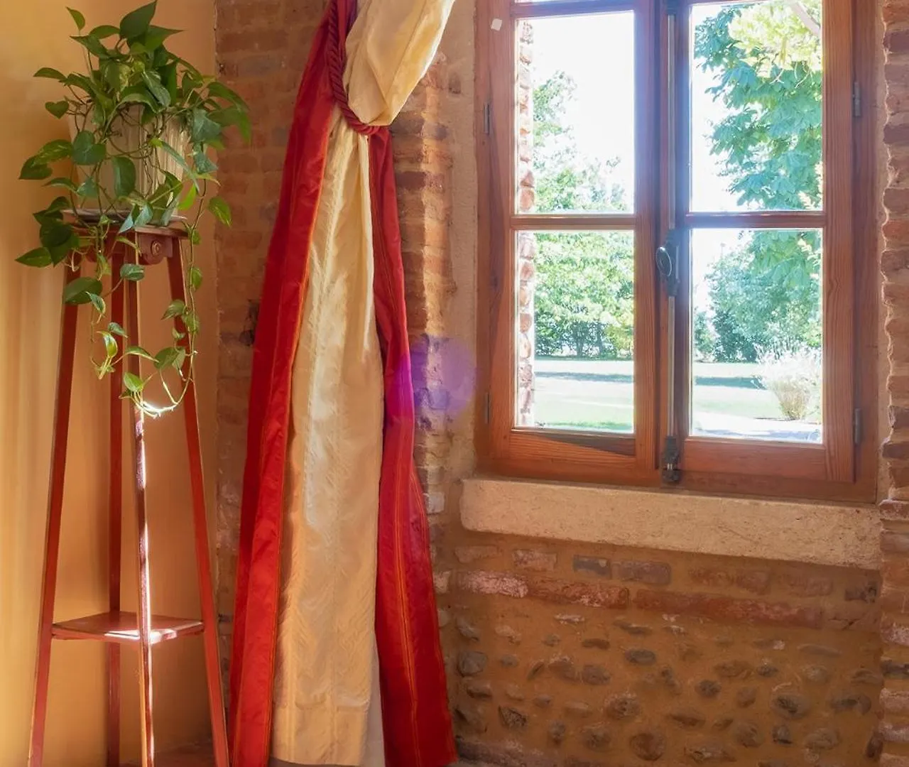 *** Bed & Breakfast Chambre D'Hotes Belair Eaunes France